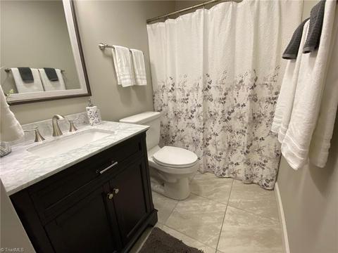2804 Overview Ter, High Point, NC 27265 photo 39