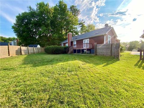 2804 Overview Ter, High Point, NC 27265 photo 45