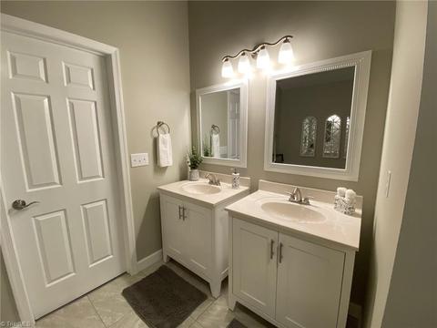 2804 Overview Ter, High Point, NC 27265 photo 34