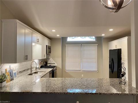 2804 Overview Ter, High Point, NC 27265 photo 13