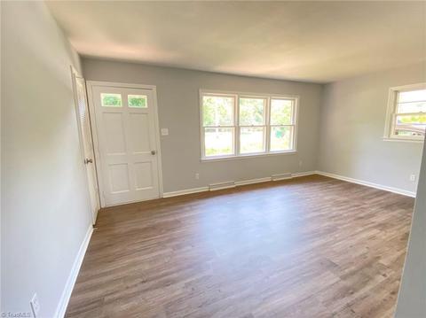 411 Oakview Rd, High Point, NC 27265 photo 6