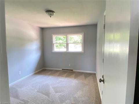 411 Oakview Rd, High Point, NC 27265 photo 25