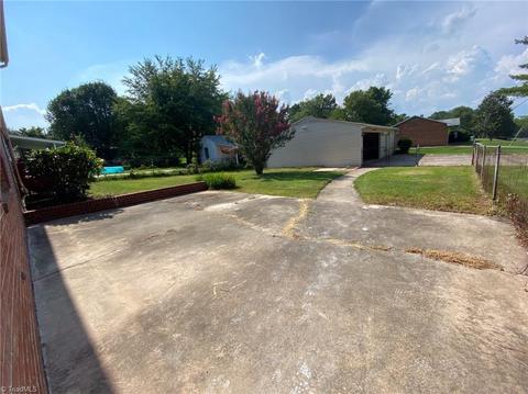 411 Oakview Rd, High Point, NC 27265 photo 42