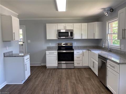 411 Oakview Rd, High Point, NC 27265 photo 10