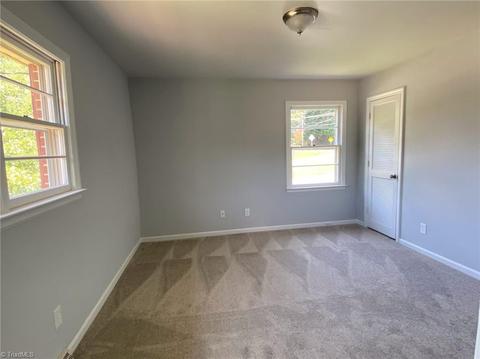 411 Oakview Rd, High Point, NC 27265 photo 21