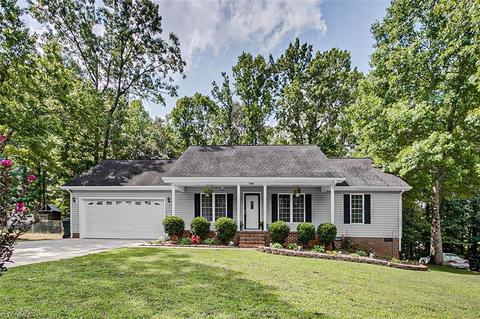 2287 Regency Dr, Randleman, NC 27317 photo 1
