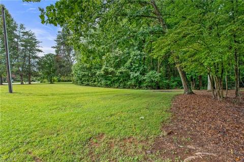2530 Willard Rd, High Point, NC 27265 photo 8
