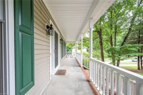 5253 Bridge Pointe Dr, Clemmons, NC 27012 photo 3