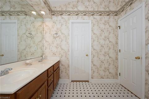 5253 Bridge Pointe Dr, Clemmons, NC 27012 photo 18