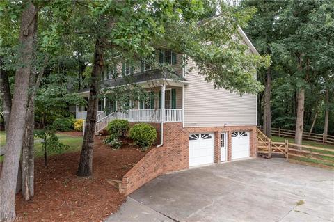 5253 Bridge Pointe Dr, Clemmons, NC 27012 photo 2