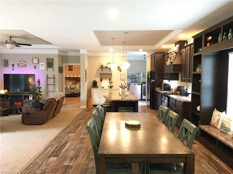 136 Brandy Ln, Madison, NC 27025 photo 9