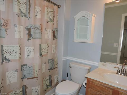 3178 Windchase Ct, High Point, NC 27265 photo 12