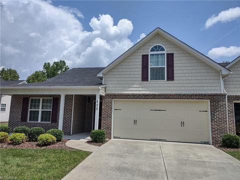 205 Weston Woods Cir, Trinity, NC 27370 photo 1