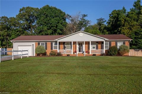 3909 Red Fox Rd, Trinity, NC 27370 photo 1