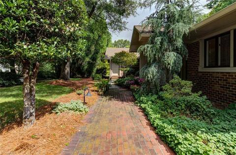 1500 Heathcliff Rd, High Point, NC 27262 photo 4