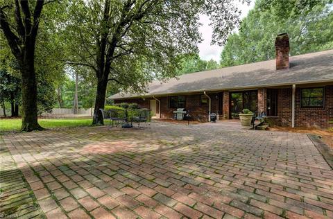 1500 Heathcliff Rd, High Point, NC 27262 photo 25