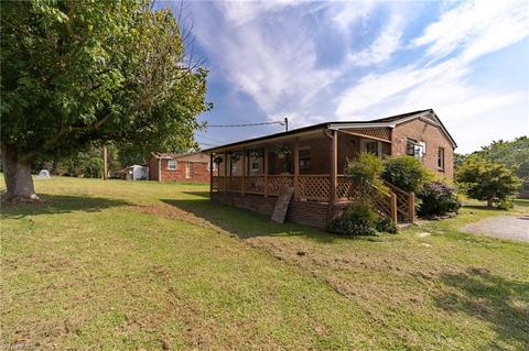 4907 Elmwood St, Trinity, NC 27370 photo 5