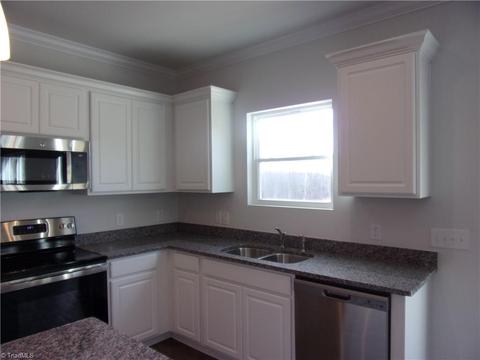 3749 Streamside Dr, Thomasville, NC 27360 photo 19