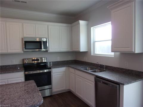 3749 Streamside Dr, Thomasville, NC 27360 photo 20