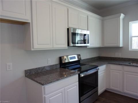 3749 Streamside Dr, Thomasville, NC 27360 photo 17
