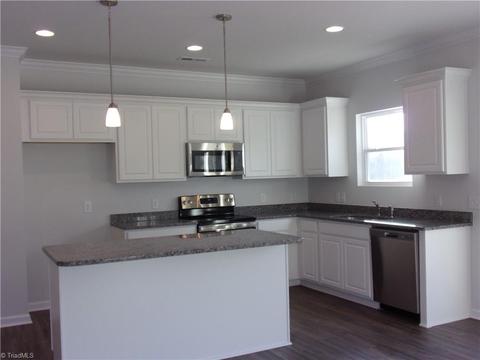 3749 Streamside Dr, Thomasville, NC 27360 photo 36