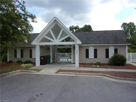 3749 Streamside Dr, Thomasville, NC 27360 photo 4