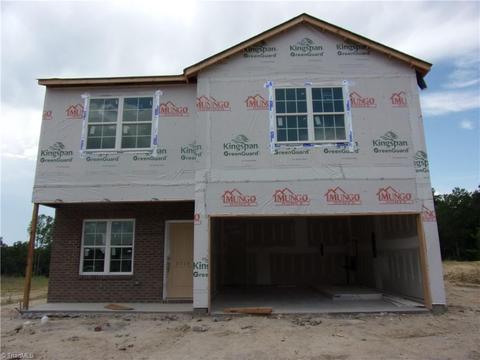 3749 Streamside Dr, Thomasville, NC 27360 photo 2