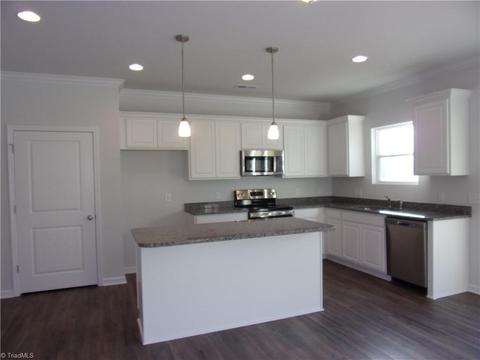 3749 Streamside Dr, Thomasville, NC 27360 photo 37