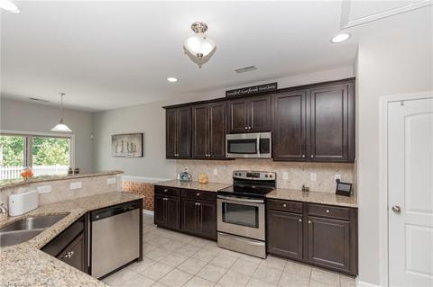 3407 Lamplight Way, High Point, NC 27265 photo 18