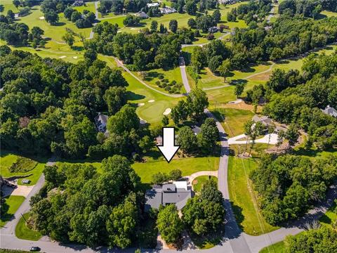 333 Cascade Dr, High Point, NC 27265 photo 4