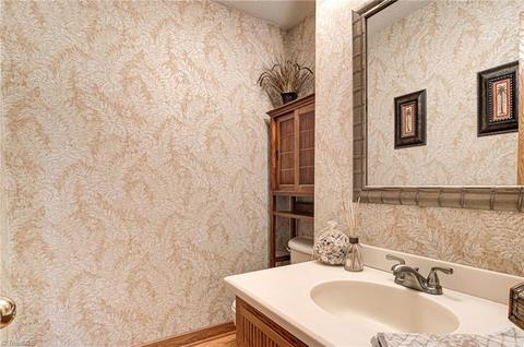 333 Cascade Dr, High Point, NC 27265 photo 46
