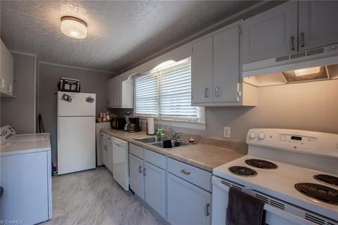 608 Baker Rd, Archdale, NC 27263 photo 9