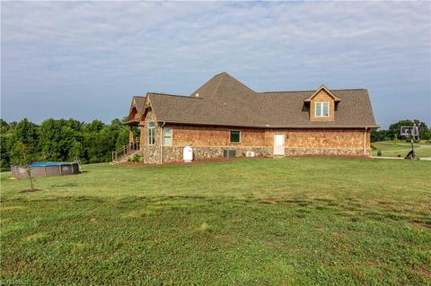 285 Whitaker Rd, Pinnacle, NC 27043 photo 49