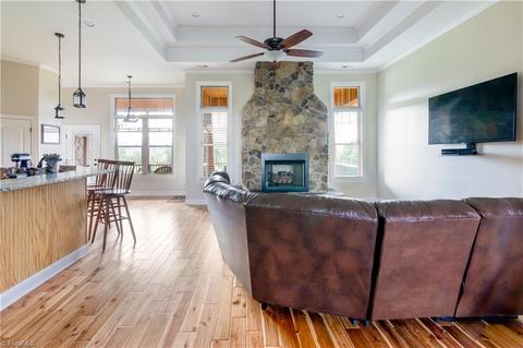 285 Whitaker Rd, Pinnacle, NC 27043 photo 8