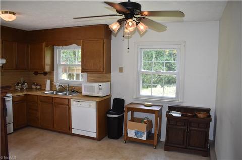 115 Allen Ln, State Road, NC 28676 photo 7