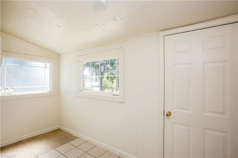 330 Hodgin St, High Point, NC 27262 photo 11