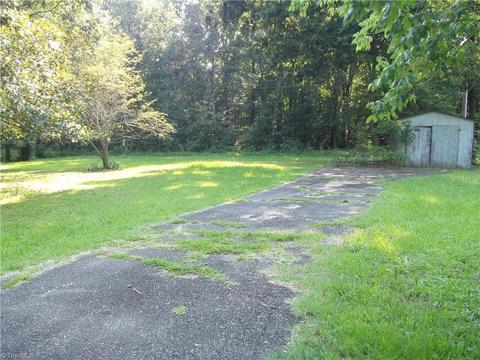 314 Astran Dr, Denton, NC 27239 photo 1
