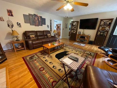 1025 Evergreen Ln, King, NC 27021 photo 17