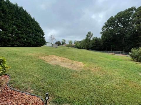 1025 Evergreen Ln, King, NC 27021 photo 5