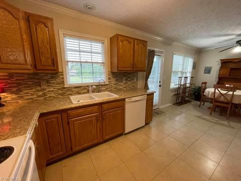 1025 Evergreen Ln, King, NC 27021 photo 10