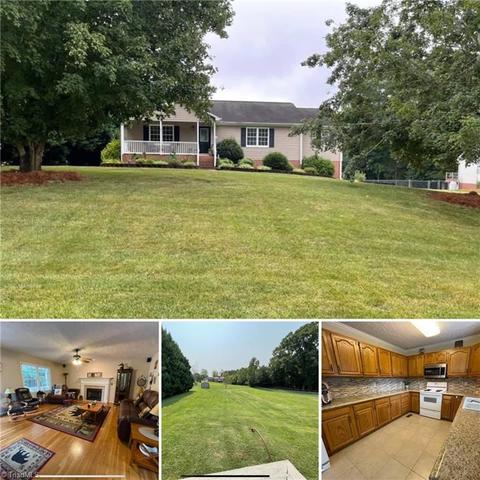 1025 Evergreen Ln, King, NC 27021 photo 1