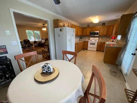 1025 Evergreen Ln, King, NC 27021 photo 13