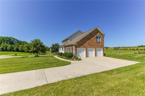 3403 Garrick Trce, Browns Summit, NC 27214 photo 3