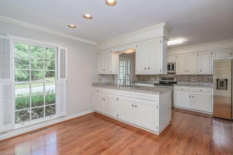 1231 Devonshire Ave, High Point, NC 27262 photo 10
