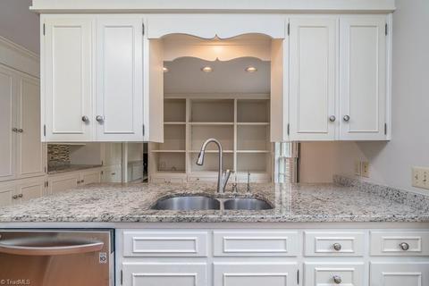 1231 Devonshire Ave, High Point, NC 27262 photo 9