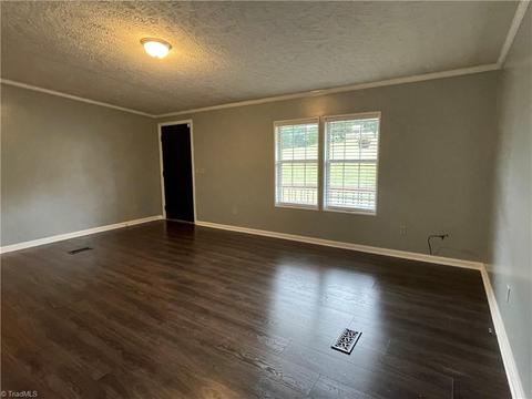1564 Wall Loop Rd, Walnut Cove, NC 27052 photo 3
