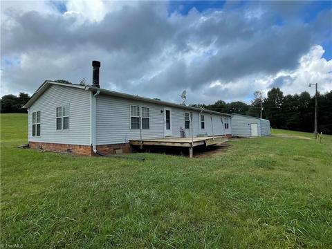 1564 Wall Loop Rd, Walnut Cove, NC 27052 photo 21
