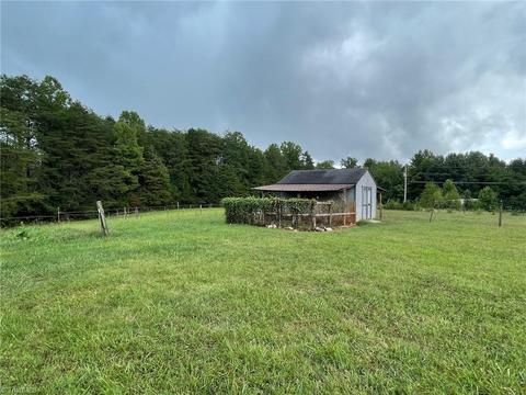 1564 Wall Loop Rd, Walnut Cove, NC 27052 photo 28