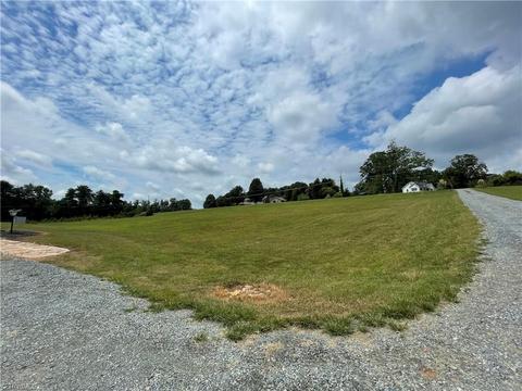 1564 Wall Loop Rd, Walnut Cove, NC 27052 photo 25