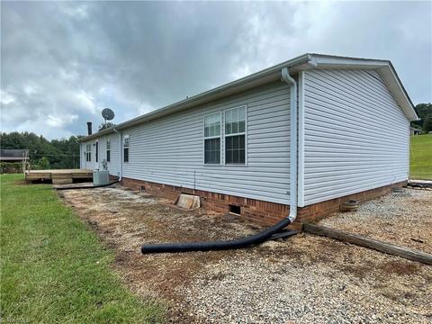 1564 Wall Loop Rd, Walnut Cove, NC 27052 photo 22